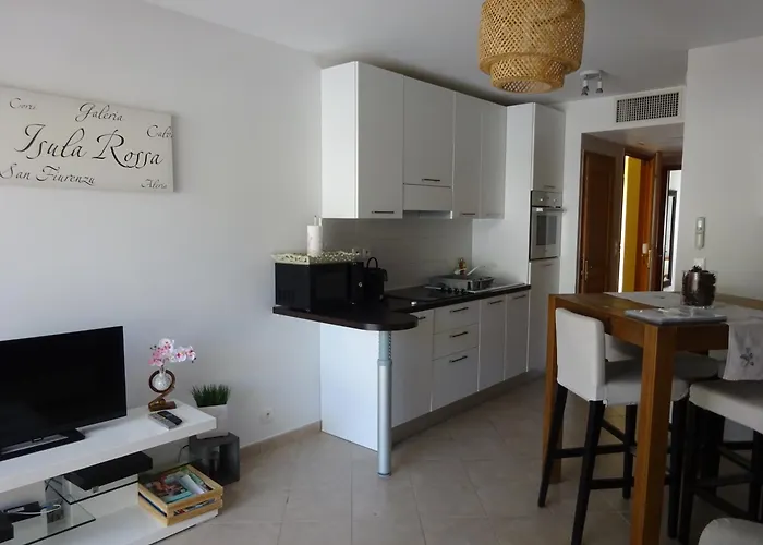 Les Eucalyptus, A 500m De La Et Du Centre Appartement LʼÎle-Rousse