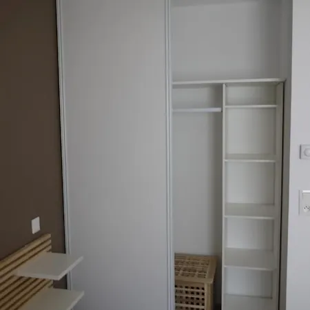 Residence Les Eucalyptus, Proche Du Centre D'Ile Rousse *