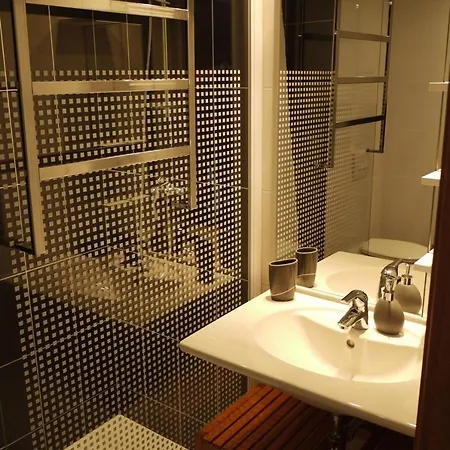 Les Eucalyptus, A 500m De La Et Du Centre Apartment
