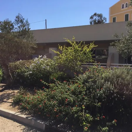 Résidence Les Eucalyptus, à 500m De La Et Du Centre LʼÎle-Rousse