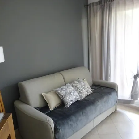 Apartment Les Eucalyptus, A 500m De La Et Du Centre L'Ile-Rousse (Corsica)