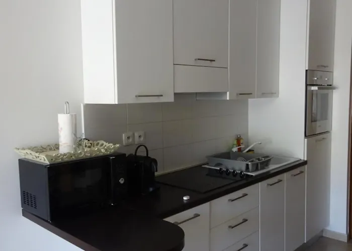 Les Eucalyptus, A 500m De La Et Du Centre Apartment L'Ile-Rousse (Corsica)